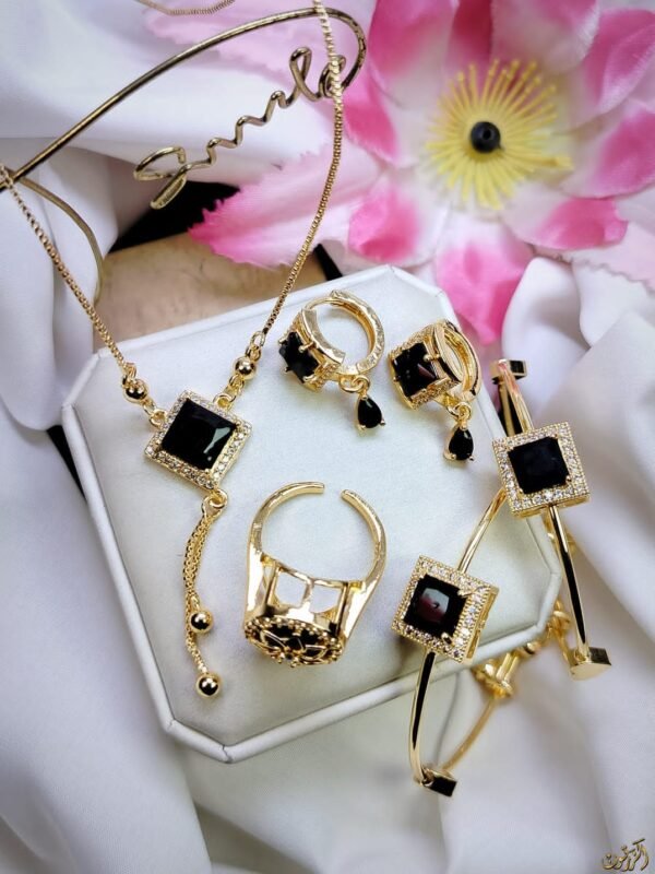 Stylish Jewellery set - Image 4