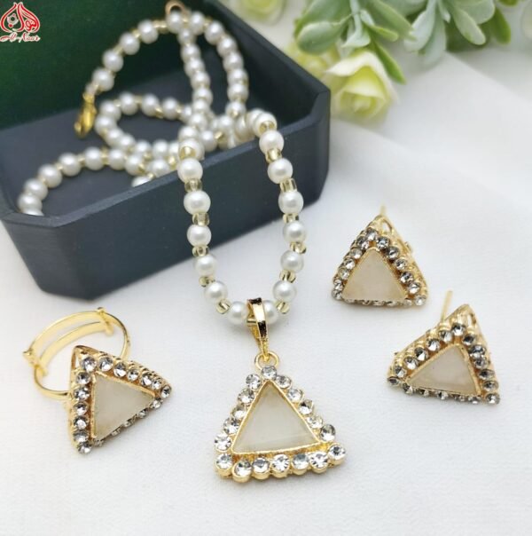 Stylish Triangular Set - Image 4