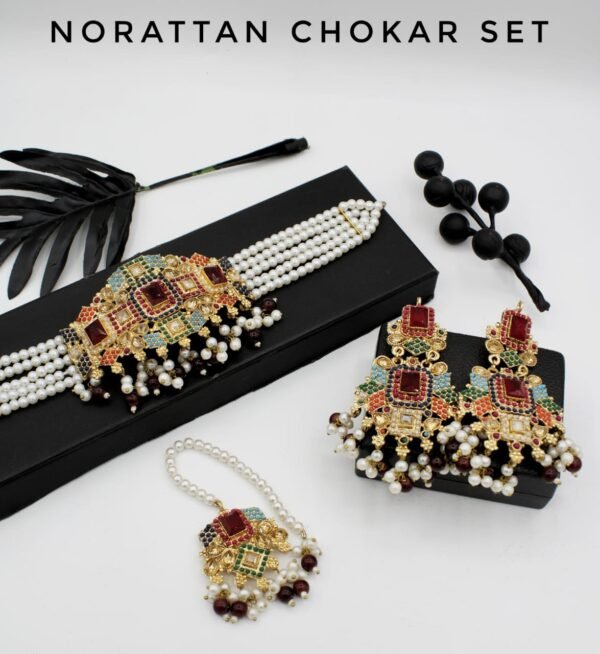 Nouratan Choker Set