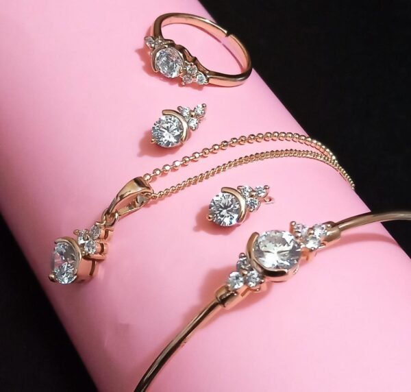 Locket Set with Bracelet - Image 6