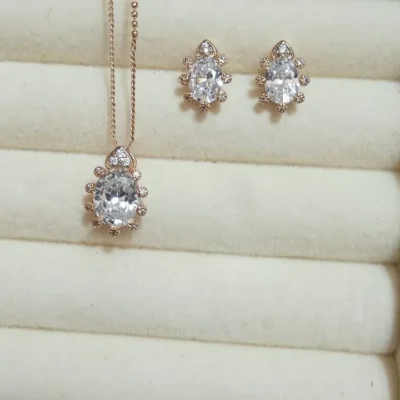 Elegant Crystal Jewelry Set