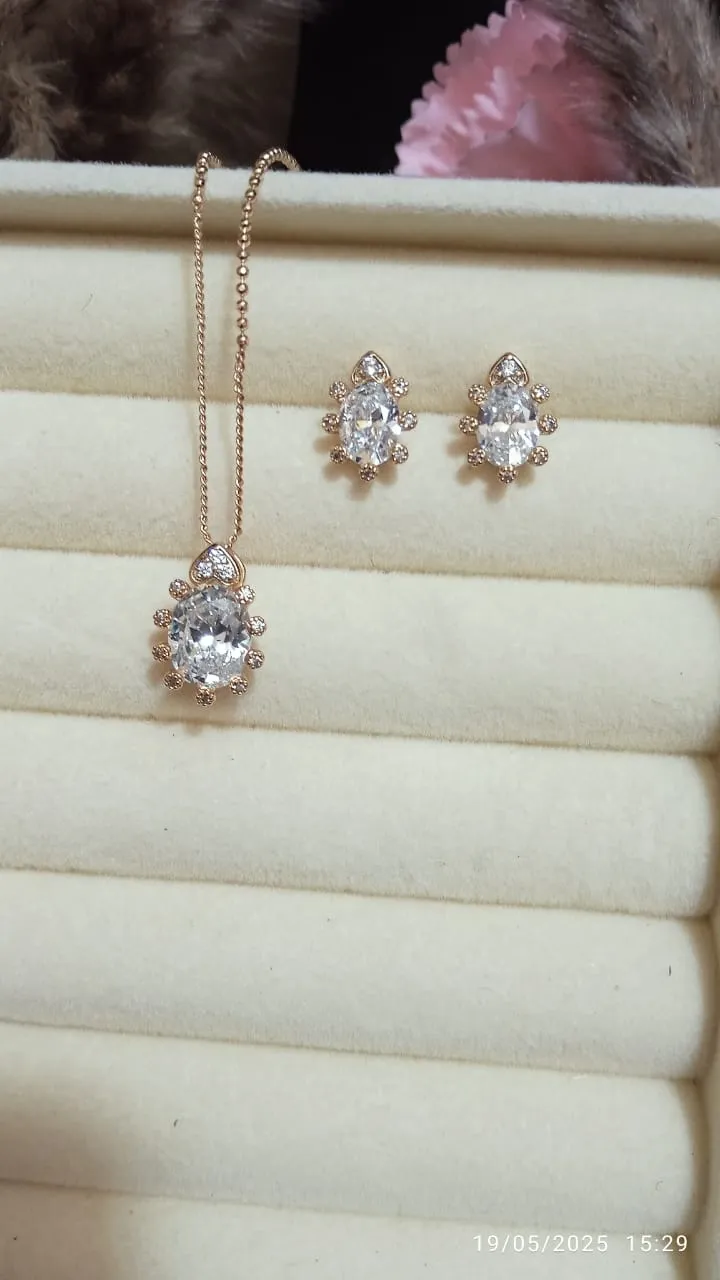 Elegant Crystal Jewelry Set