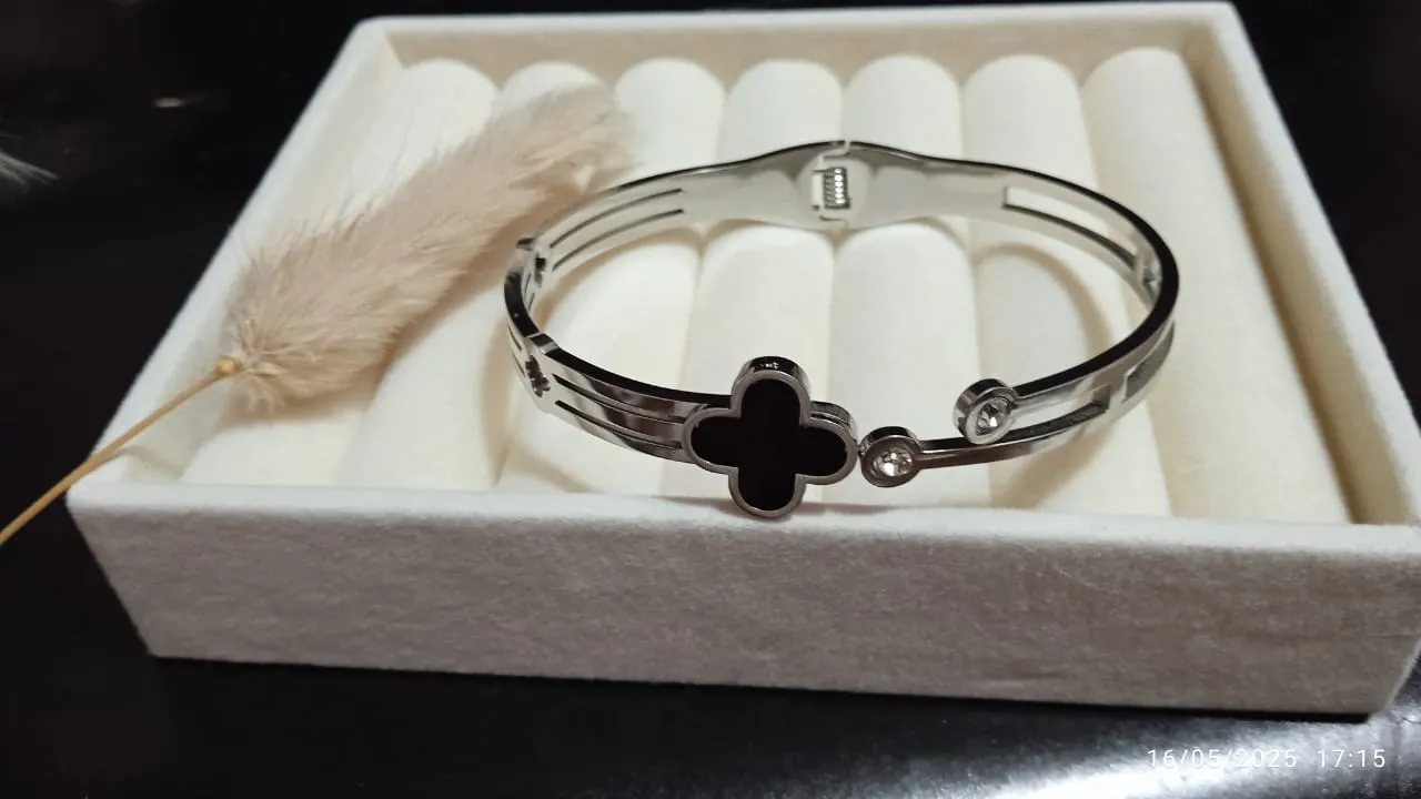 Black Clover Bracelet - Image 2