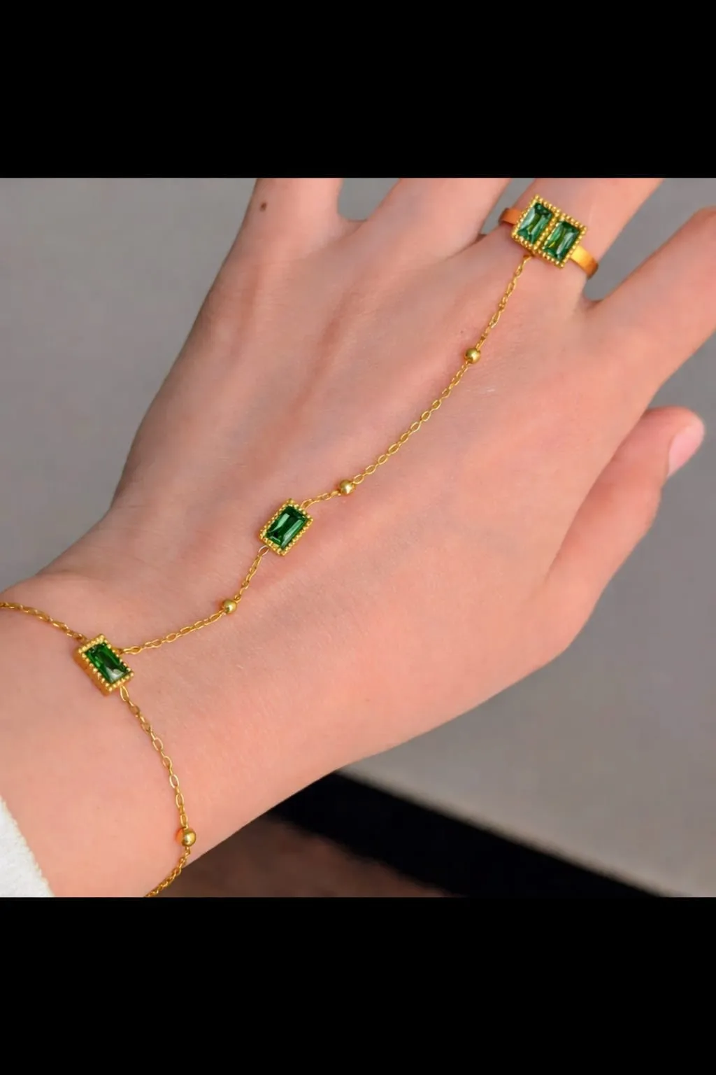 Emerald Stone Hand Chain Bracelet (Anja) - Image 3