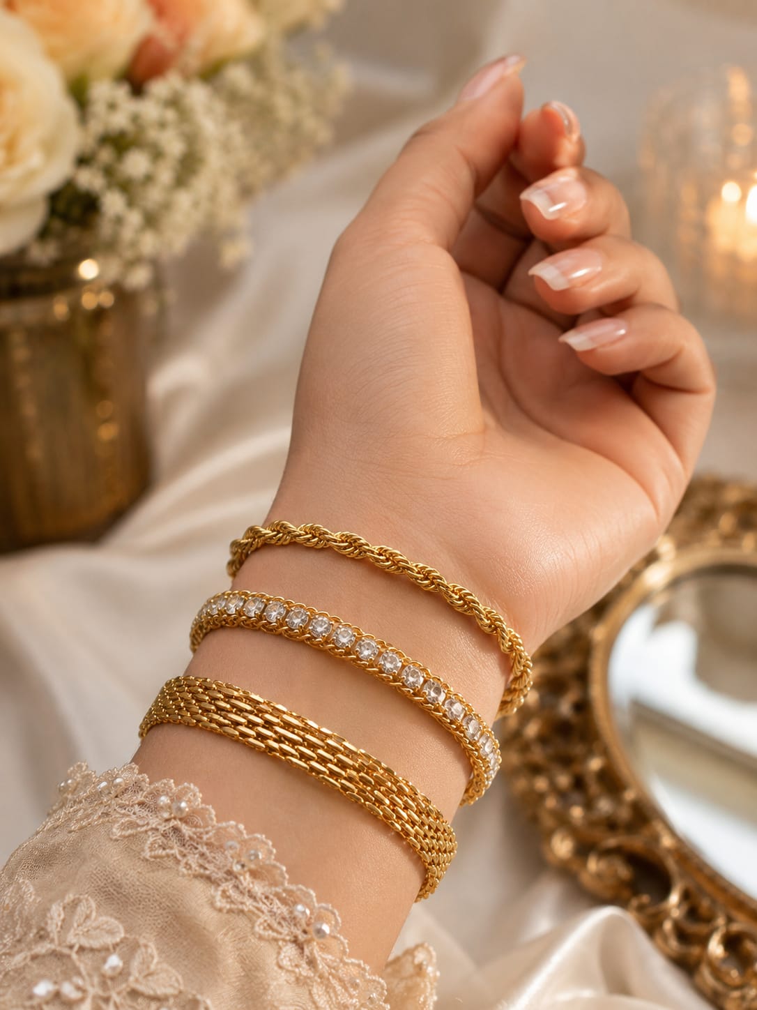 Elegant Gold Bracelet Set - Image 4