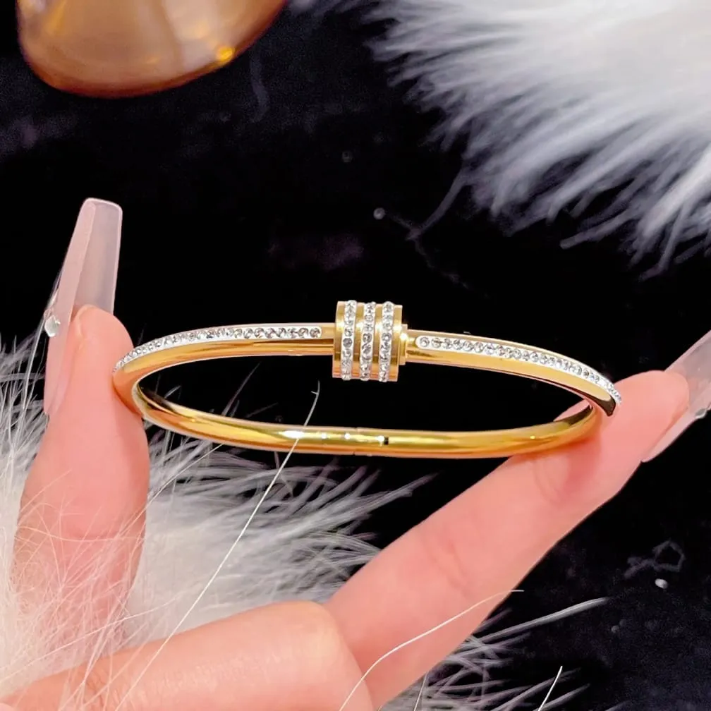 Elegant Gold Plated Handcuff - Image 4