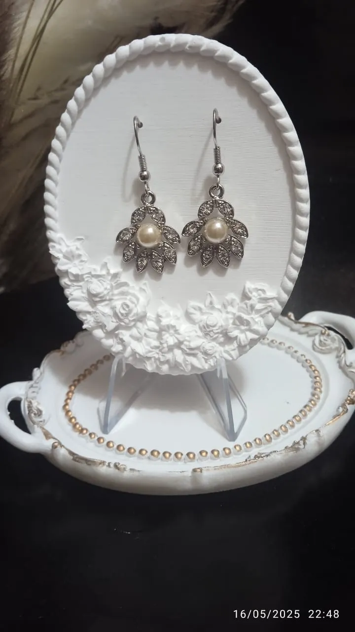 Elegant Pearl Drop Earrings