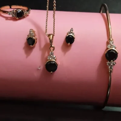 Elegant Black Stone Jewelry Set