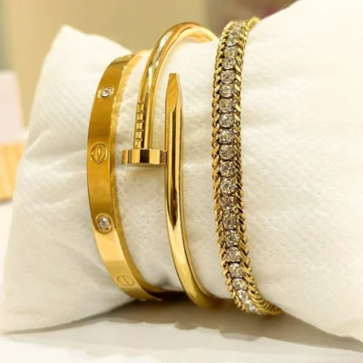 Elegant Gold Bracelet Set